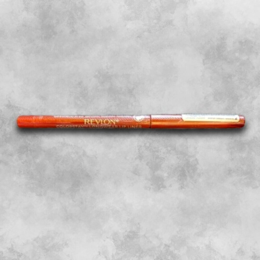 Revlon Colorstay Lip Liner Pull-Out Sharpener 8 hours Longwear 0.28g Women BNWT